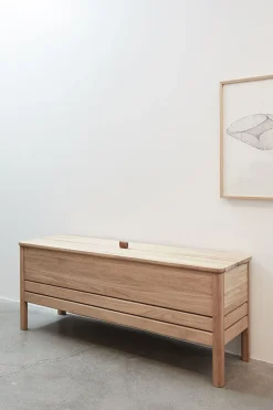 Benk - A Line Storage Bench 111 Hvitoljet Eik