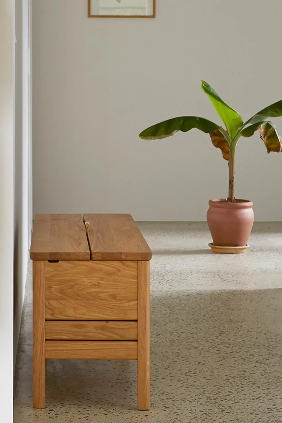 Benk - A Line Storage Bench 111 Eik