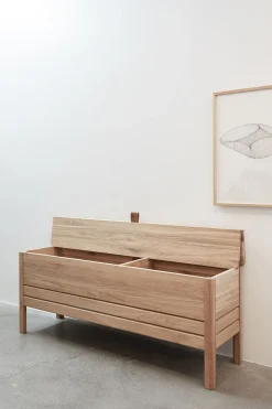 Benk - A Line Storage Bench 111 Hvitoljet Eik