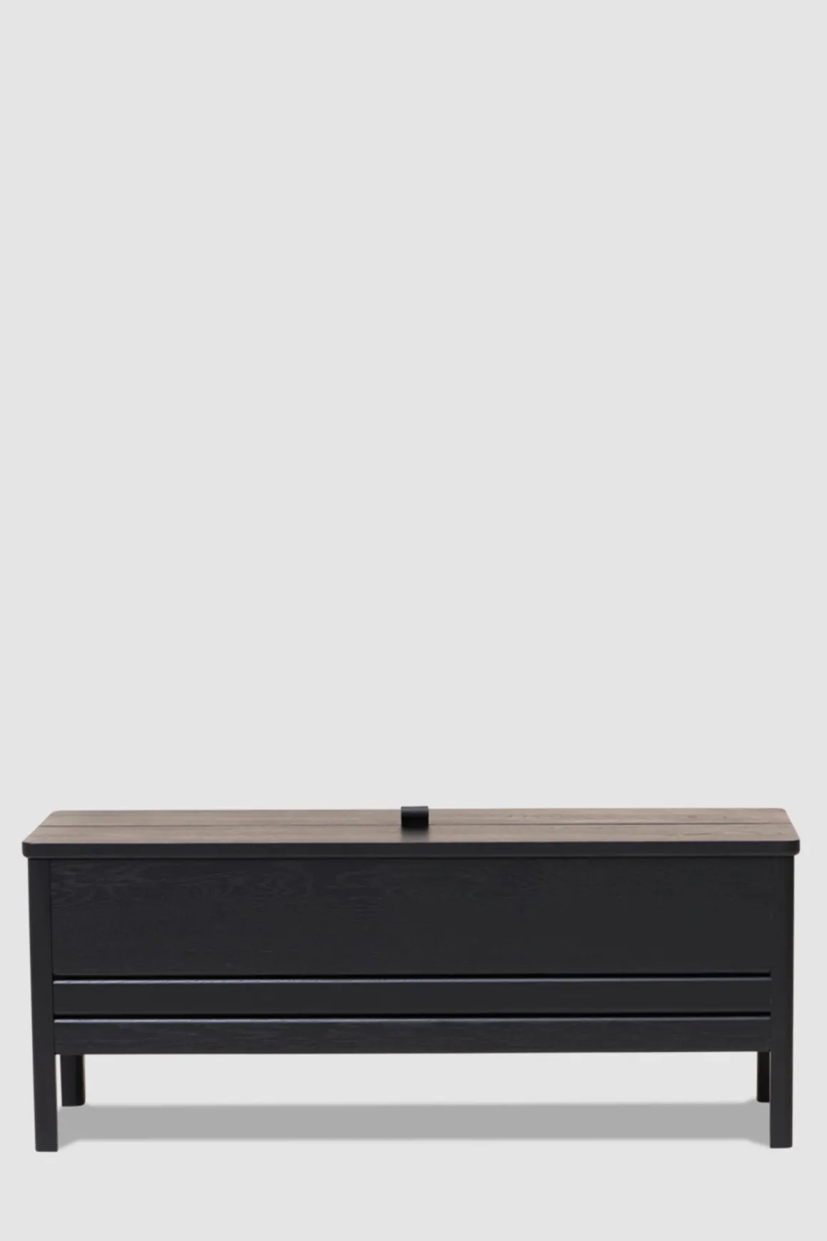 Benk - A Line Storage Bench 111 Sort Eik