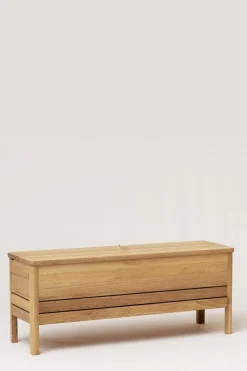 Benk - A Line Storage Bench 111 Eik