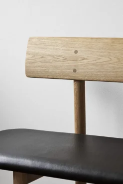 Benk - BM Bench 3171 Lys Oljet Eik /Omni Black 301