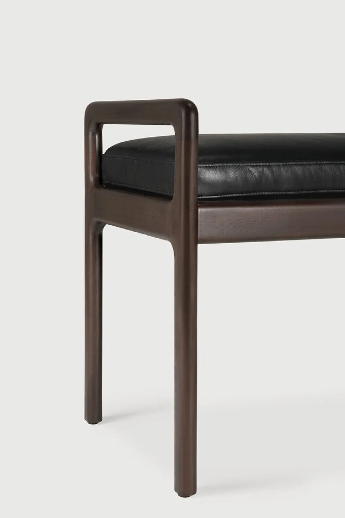 Benk - Jack Mahogany/Black Leather