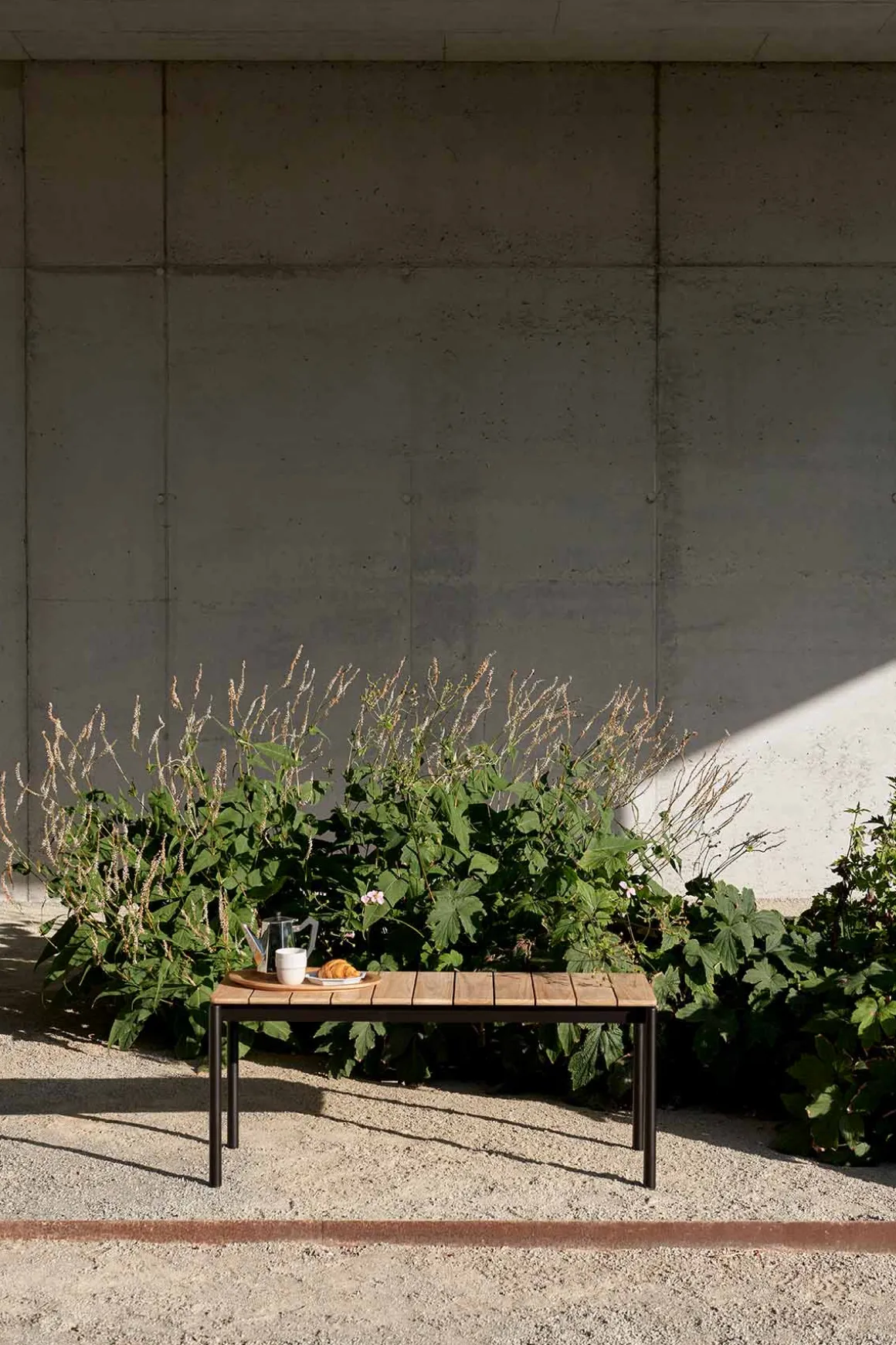 Benk - Ville AV27 40x110 Warm Black