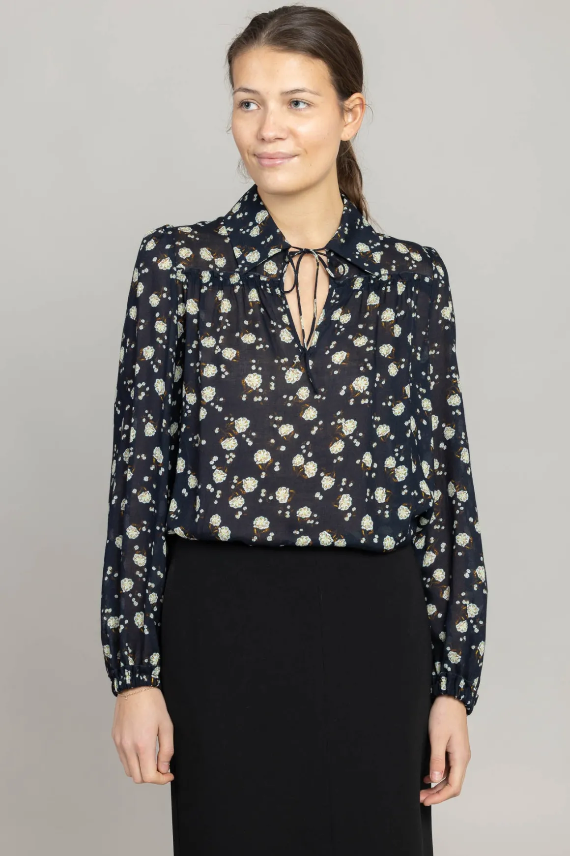 Bluse - Floral Volumes Blue/White Flower Garden