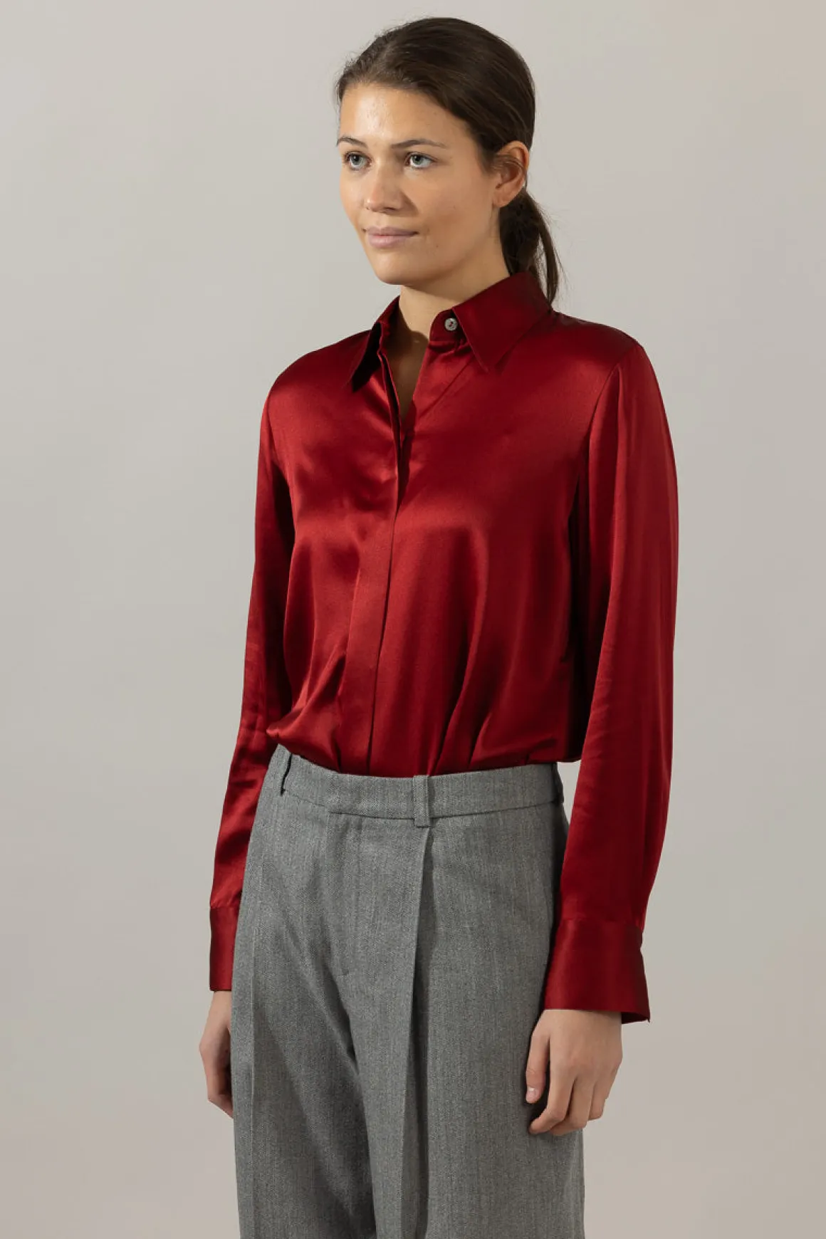 Bluse - Slim Fit Satin Ruby Ink
