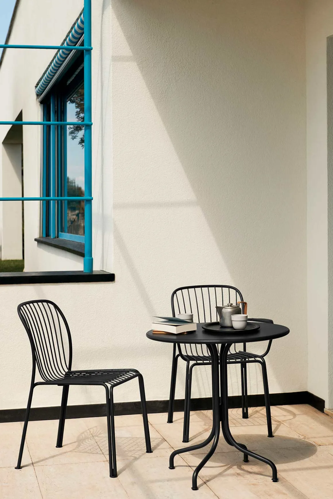 Bord - Thorvald Café Table Round, dia70 SC96 Warm Black