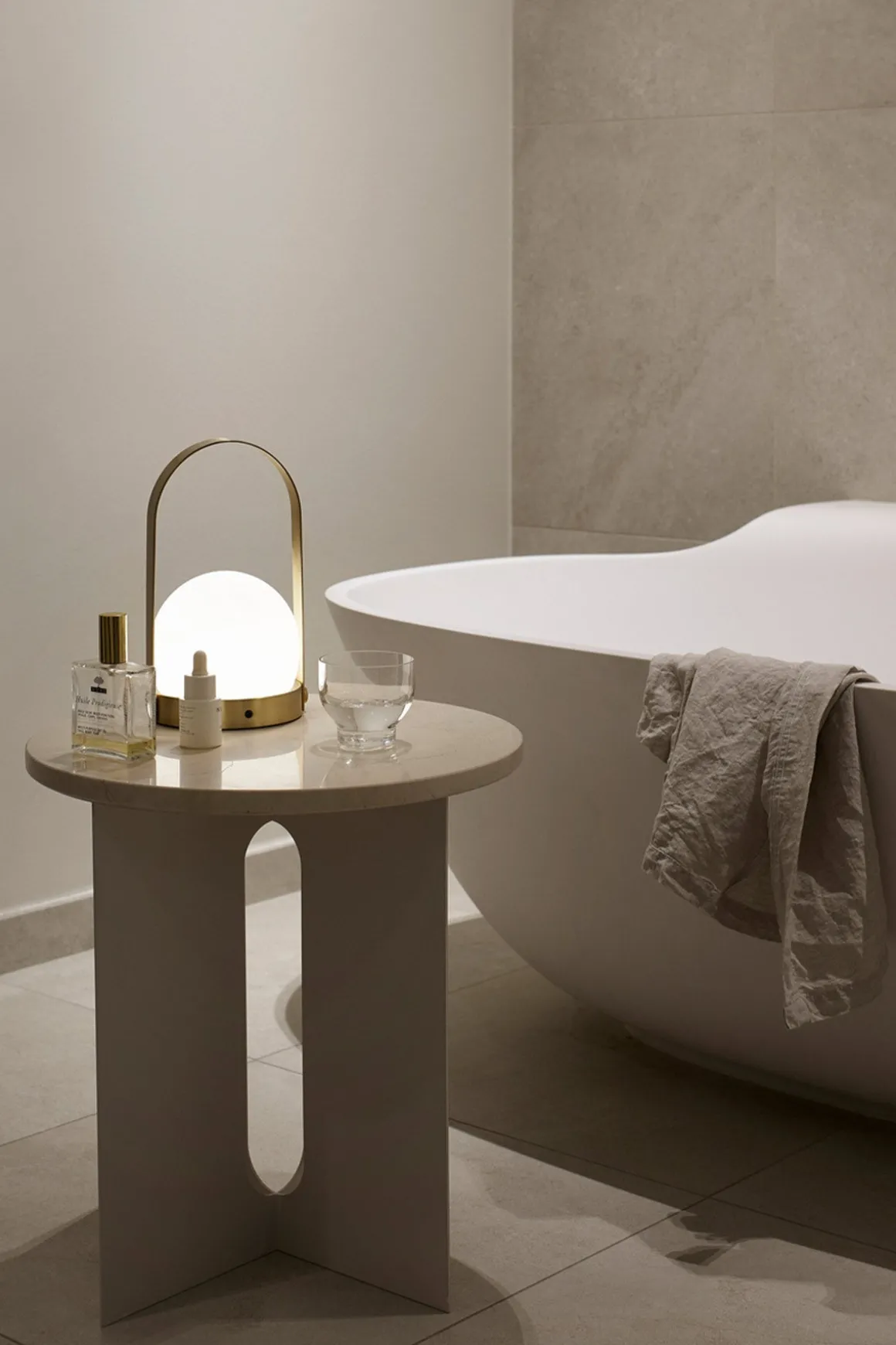 Bordlampe - Carrie Portable LED Brushed Brass