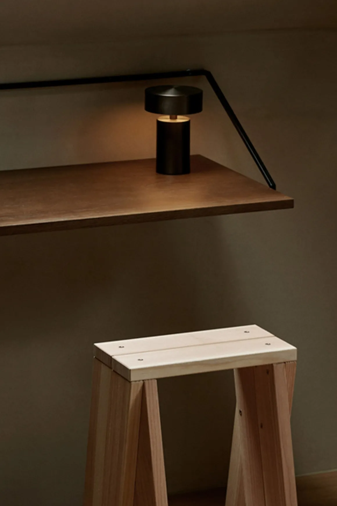 Bordlampe - Column Portable Bronze