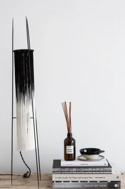 Bordlampe - Kiki Sort/Hvit L17 W17 H85