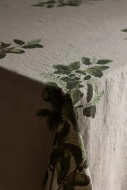 Duk - Whispering Leaves 170x250cm Grå/Grønn