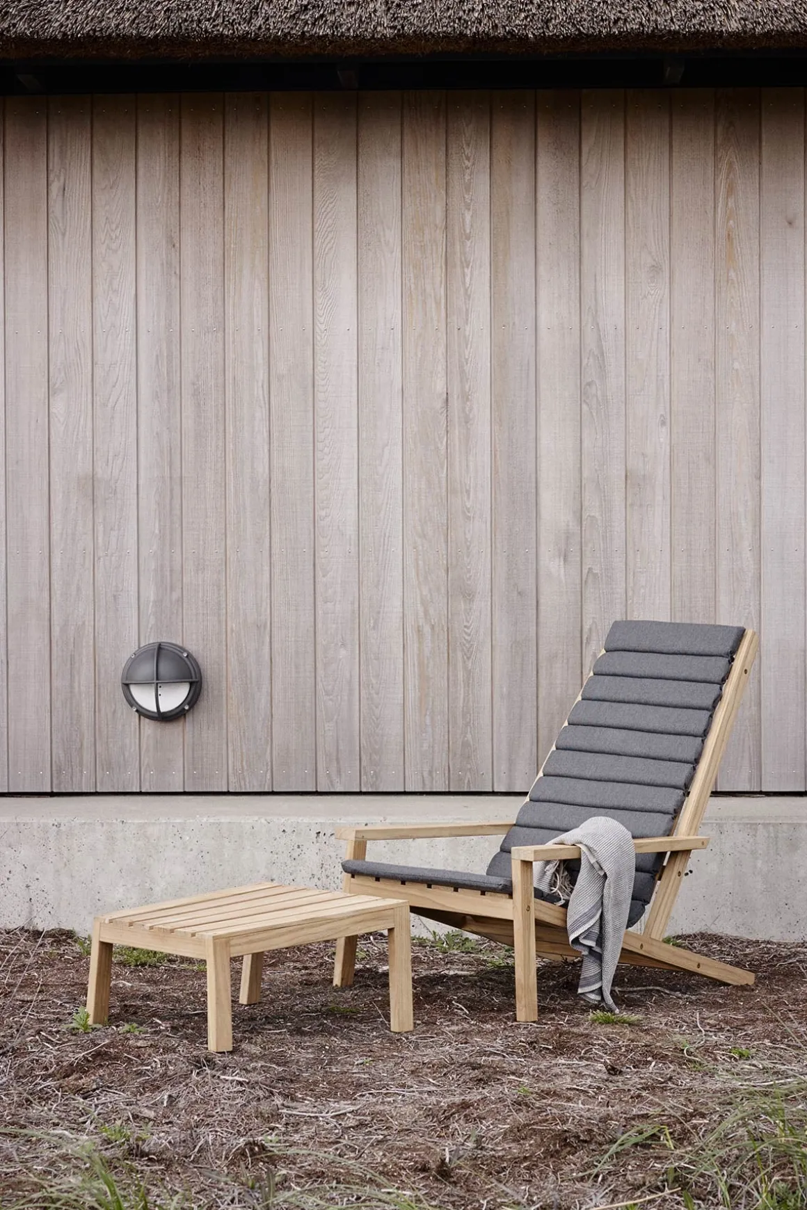 Fotskammel - Between Lines Teak