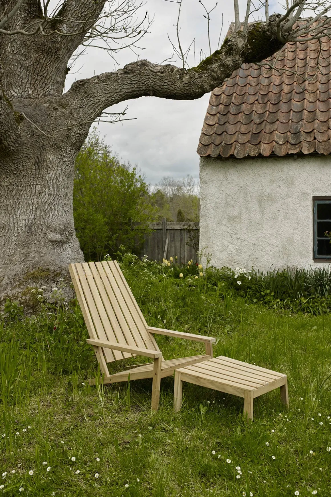 Fotskammel - Between Lines Teak