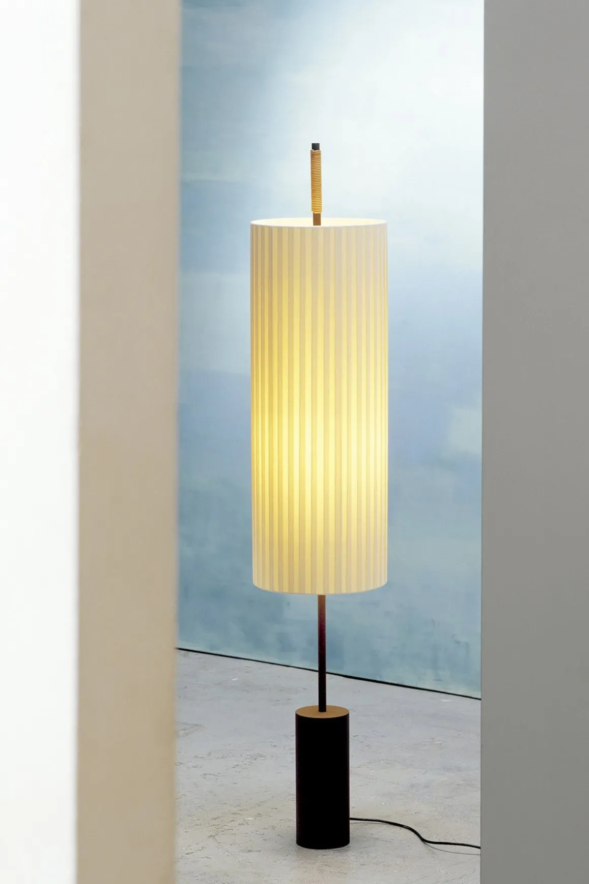 Gulvlampe - Dórica Dark Brown/Natural Ribbon