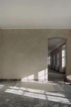 Gulvteppe - Humble Act Stone