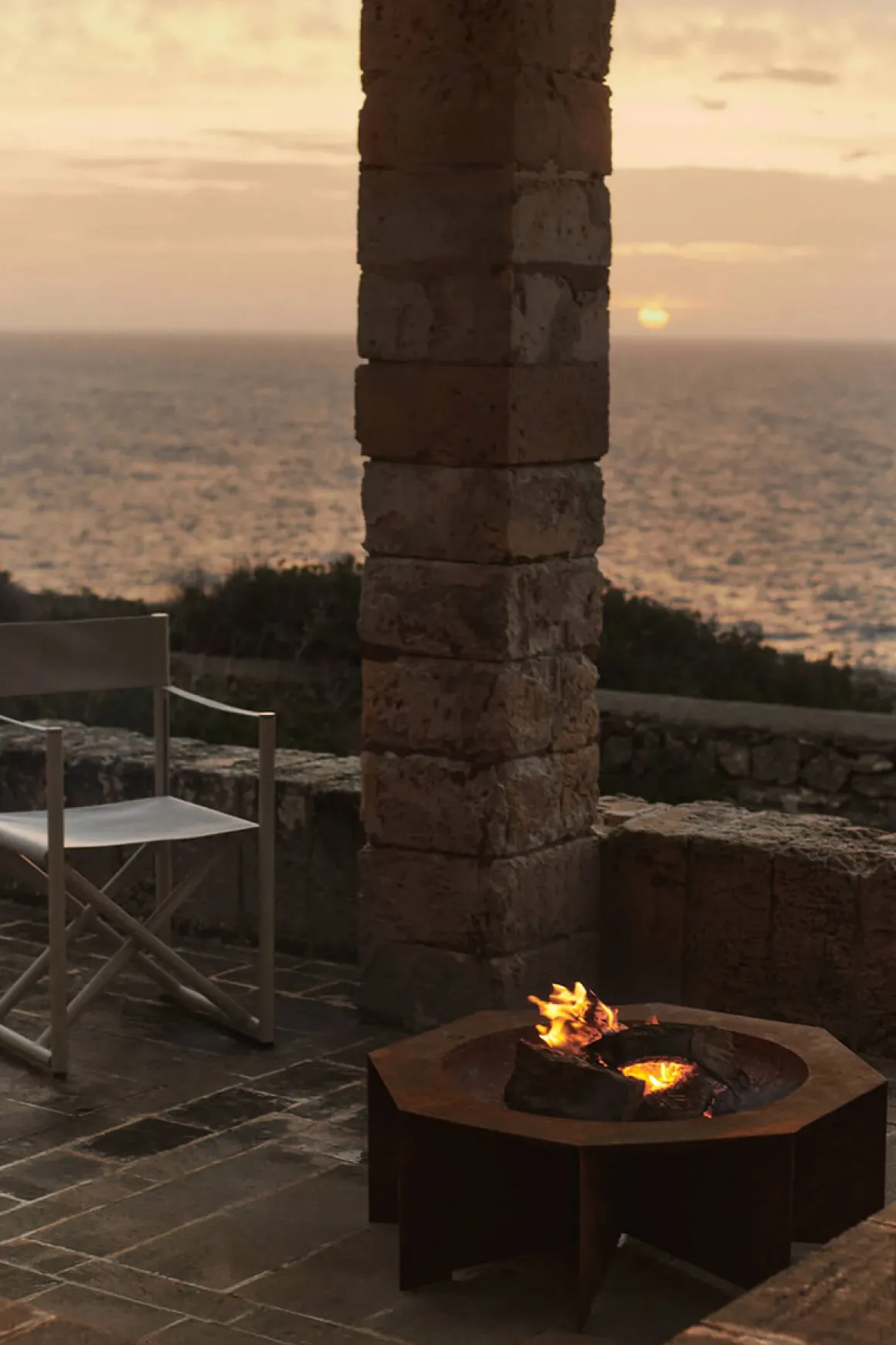 Hagestol - Voya Folding Chair Cashmere