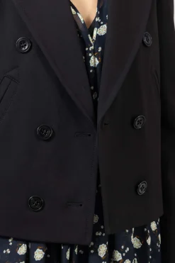 Jakke - Emotional Essence I Pure Black Short