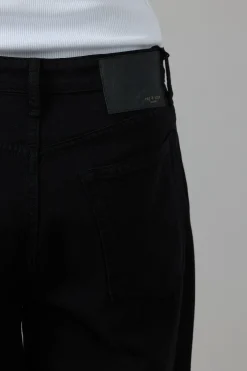 Jeans - Featherweight Logan Black