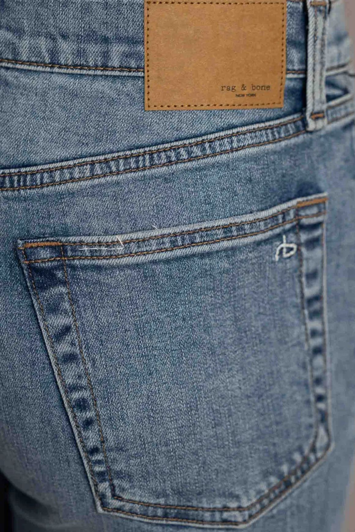 Jeans - Harlow Mid- Rise Ankle Straight