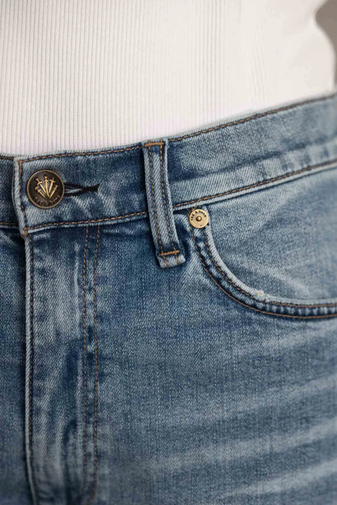 Jeans - Harlow Mid- Rise Ankle Straight