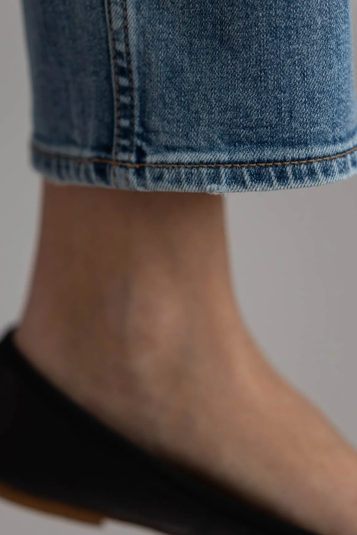 Jeans - Harlow Mid- Rise Ankle Straight