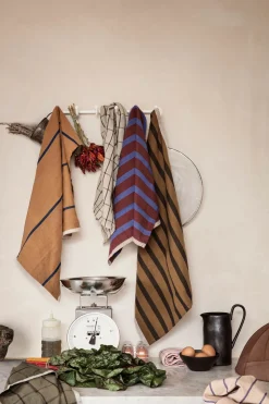 Kjøkkenhåndkle - Hale Tea Towel Peach/Spice Red