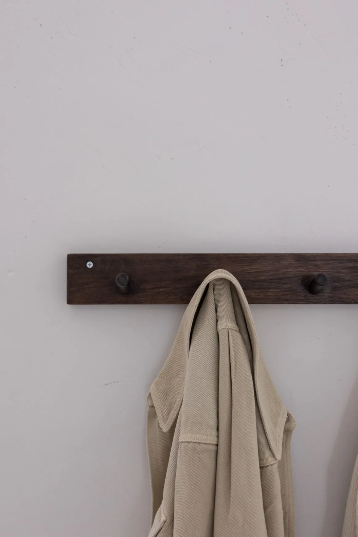 Knaggrekke - 6 knagger 80cm Brun/Sort