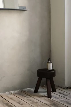 Krakk - AML Stool dia30,5xh31 Dark Pine