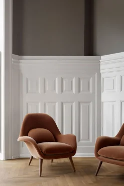 Lenestol - Swoon 1770 Grand Mohair 2103 Lakkert Valnøtt