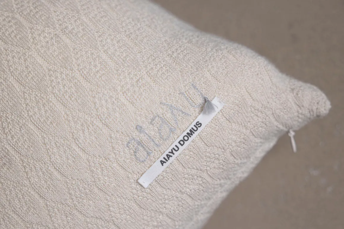 Pute - Raul Classic 50x50cm Albicant Komplett