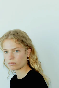 Øredobber - Odile Pearl Earrings Gold