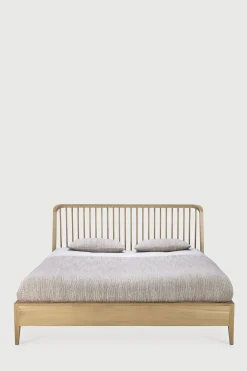 Seng - Spindle Bed 160x200cm Oak