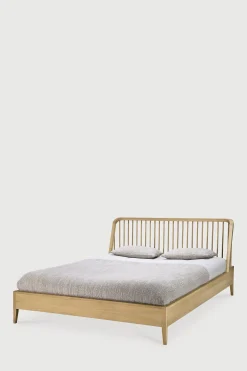 Seng - Spindle Bed 160x200cm Oak