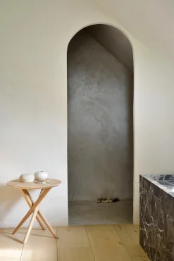 Sidebord - Oak Mikado dia50x50cm