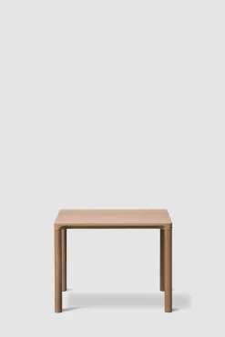 Sidebord - Piloti Modell 6705 46,5x39xh35 Oljet Eik