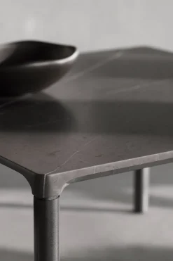 Sidebord - Piloti Steinbord Modell 6750 75x75xh35 Grey Kendzo