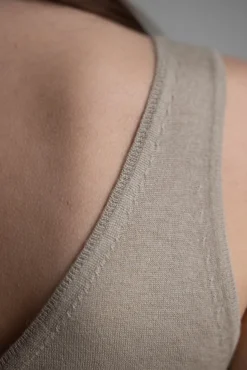 Singlet - Ribbed Waist DBL NK Tank