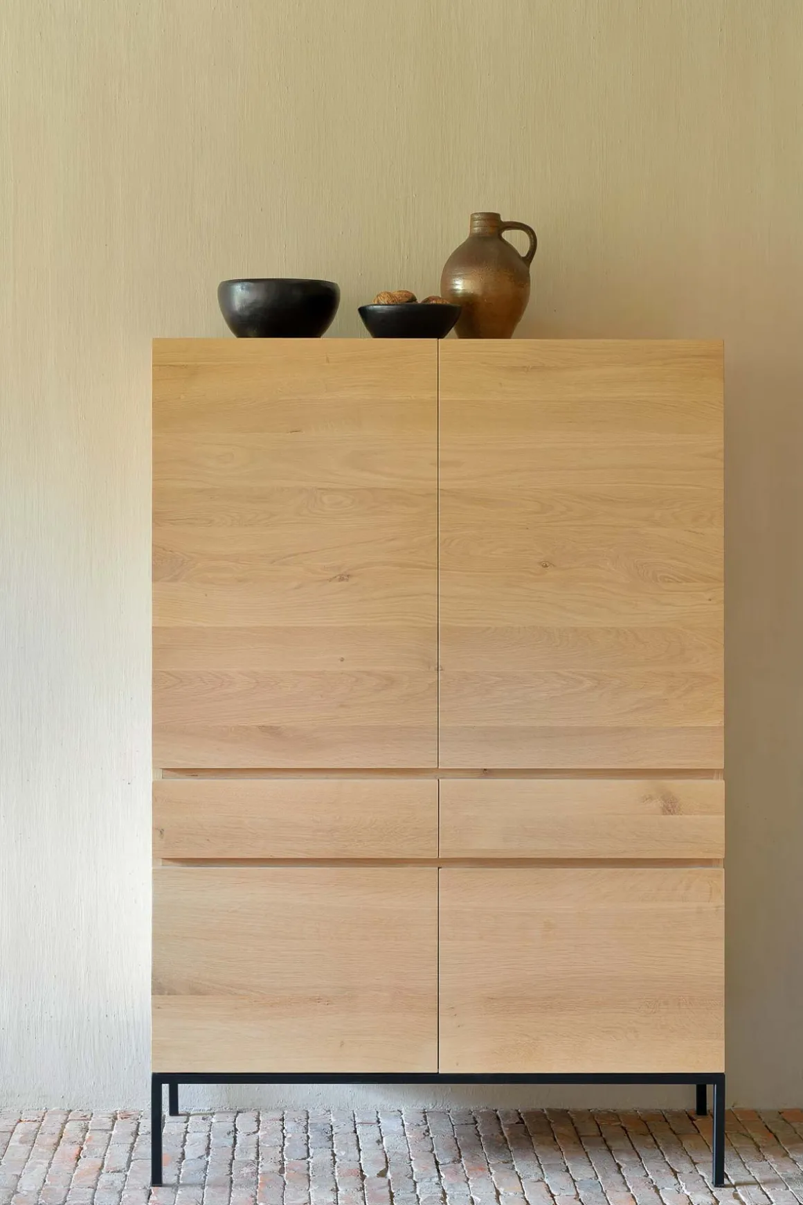 Skap - Ligna 110x50xH162cm Eik/Sort