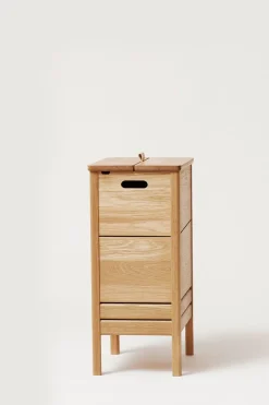 Skittentøyskurv - A Line Laundry Oljet Eik