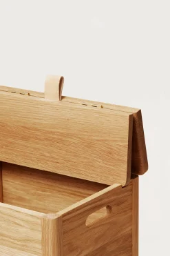 Skittentøyskurv - A Line Laundry Oljet Eik