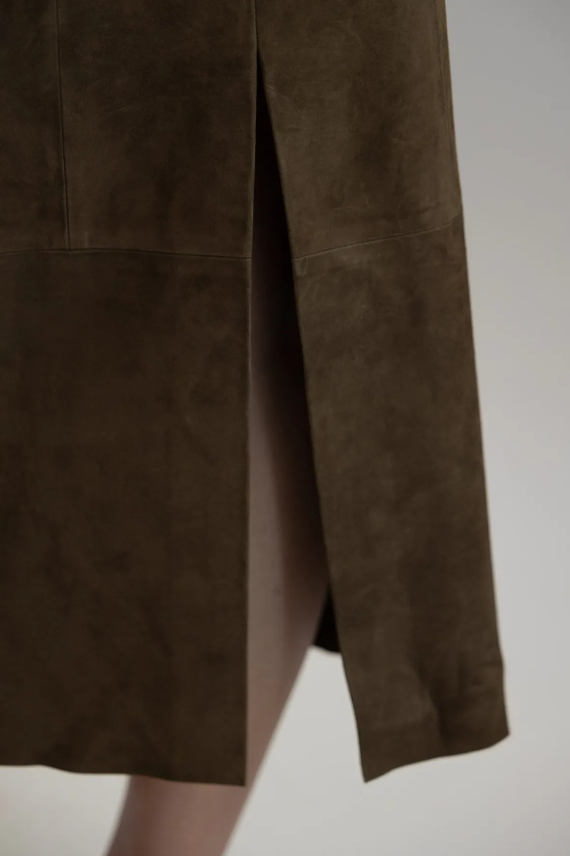 Skjørt - Mid Rise Slim Midi Suede