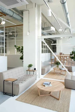 Sofabord - Tripod Dia96cm Varnished Oak