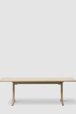 Spisebord - C18 Modell 6293 220cm Såpet Eik