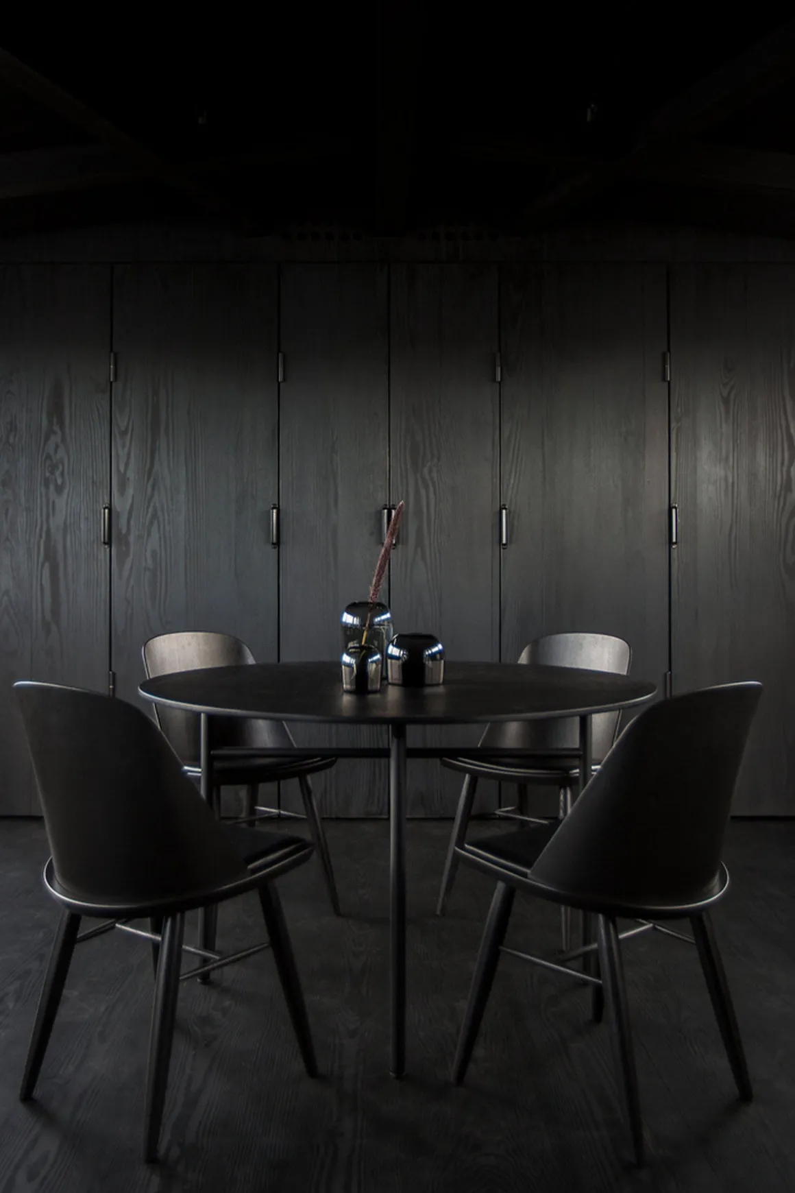 Spisebord - Snaregade dia120xh73 Charcoal/Black