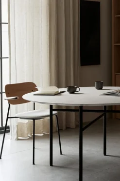 Spisestol - Co Dining u/Armlene 130 Hallingdal, Black Steel