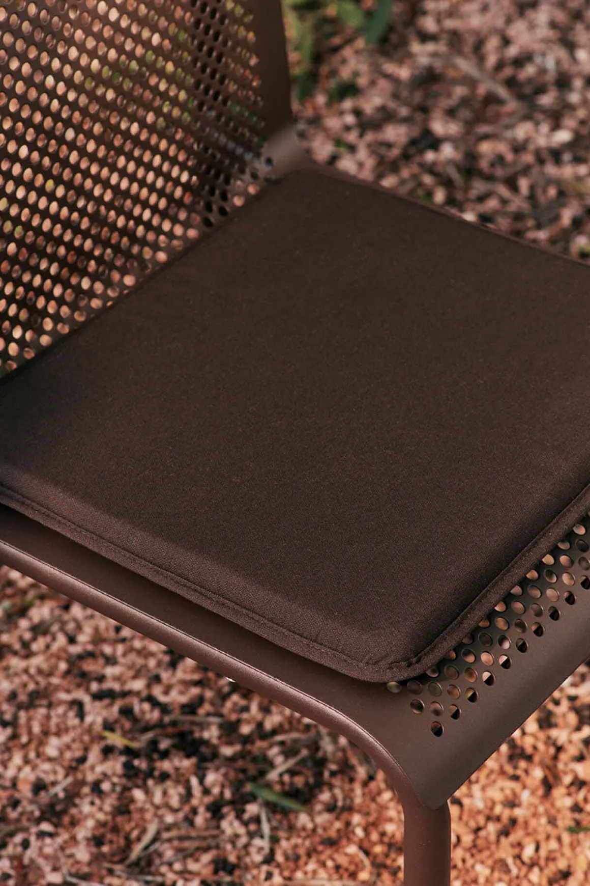 Spisestol - Dapple Chair Dark Chocolate