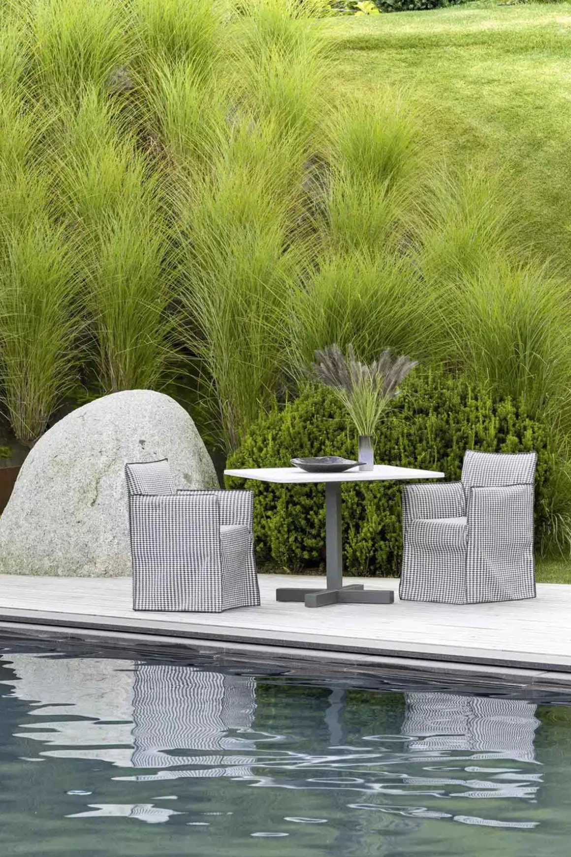 Spisestol - Ghost Out 25