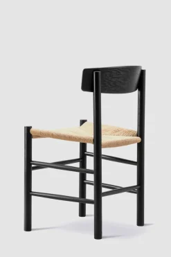 Spisestuestol - J39 Folkestolen Sortlakkert Eik / Naturfarget Papirgarn