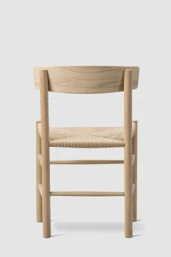 Spisestuestol - J39 Folkestolen Såpet Eik / Naturfarget Papirgarn