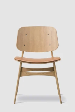 Spisestuestol - Søborg 3051 Lakkert Eik /75 Cognac Lær